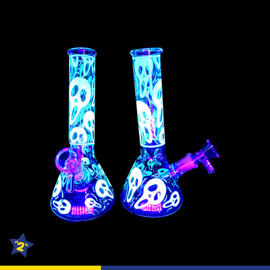 8" Glow In The Dark Ghost Face Beaker Water Pipe